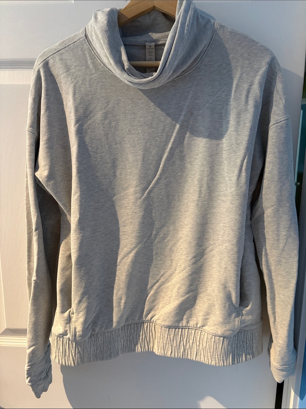 Lululemon Stress Less pullover